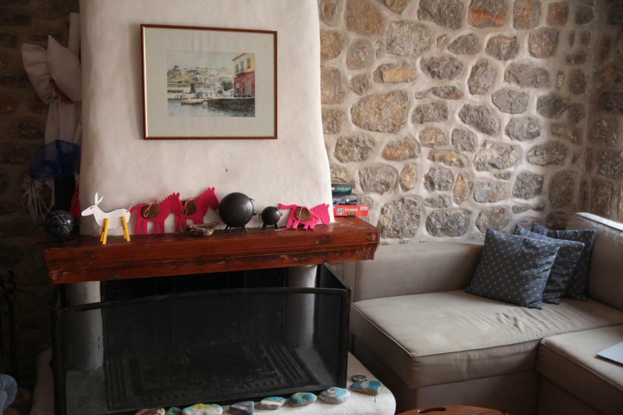 Alkioni Stone House Villa Ídra Kültér fotó