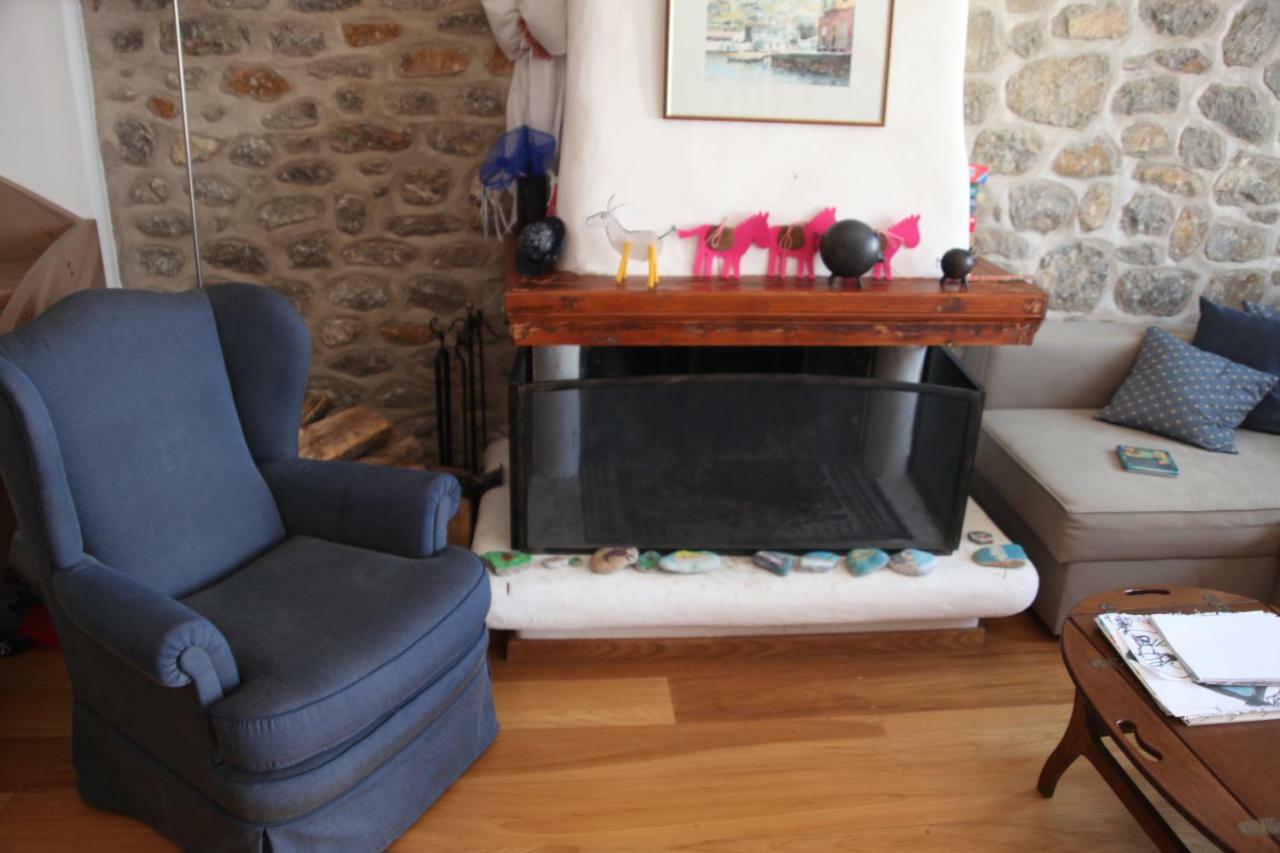 Alkioni Stone House Villa Ídra Kültér fotó