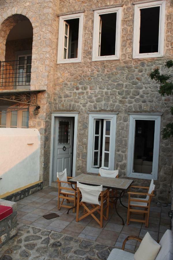 Alkioni Stone House Villa Ídra Kültér fotó